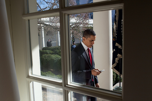 Obama mobile.jpg