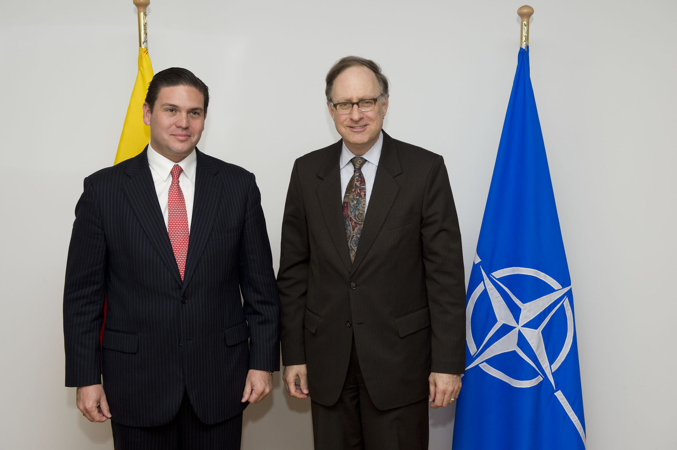 Colombian Minister of Defense Juan Carlos Pinzon and NATO Deputy Secretary General Ambassador Alexander Vershbow, June 25, 2013