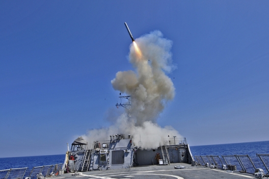 USS Barry launches Tomahawk for JTF Odyssey Dawn (Photo: Flickr/US Navy/Jonathan Sunderman)