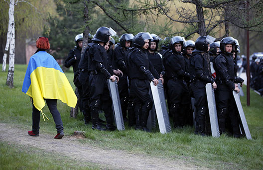 20140420ukraine police reuters