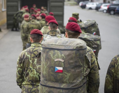 Czech soldiers participating in exercise Noble Jump, April 8, 2015