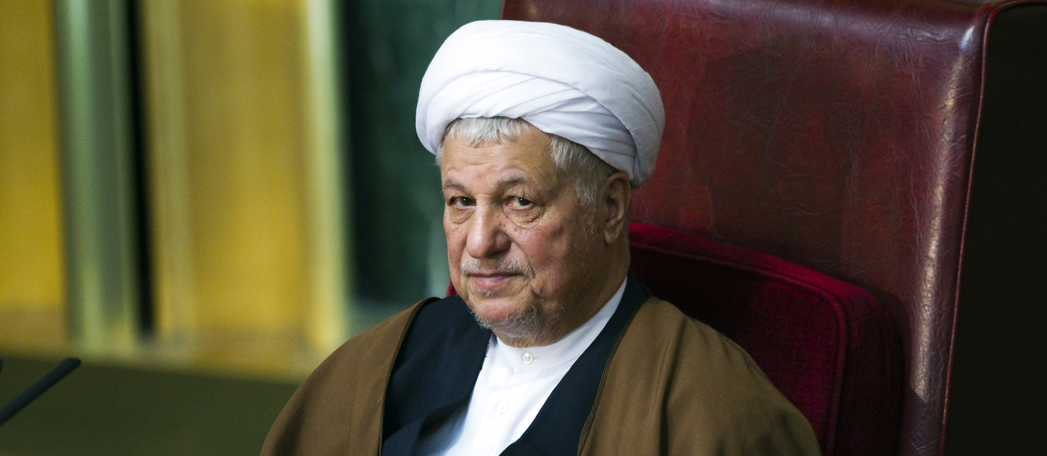 Former Iranian president Akbar Hashemi Rafsanjani attends Iran's Assembly of Experts' biannual meeting in Tehran March 8, 2011. Rafsanjani lost his position on Tuesday as head of an important state clerical body after hardliners criticised him for being too close to the reformist opposition. REUTERS/Raheb Homavandi (IRAN - Tags: POLITICS)