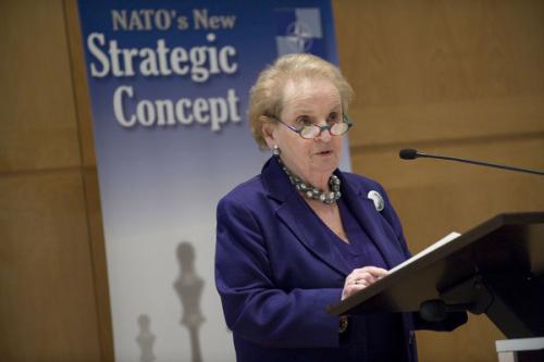 NATO Experts Group say US Nukes Should Stay in Europe
