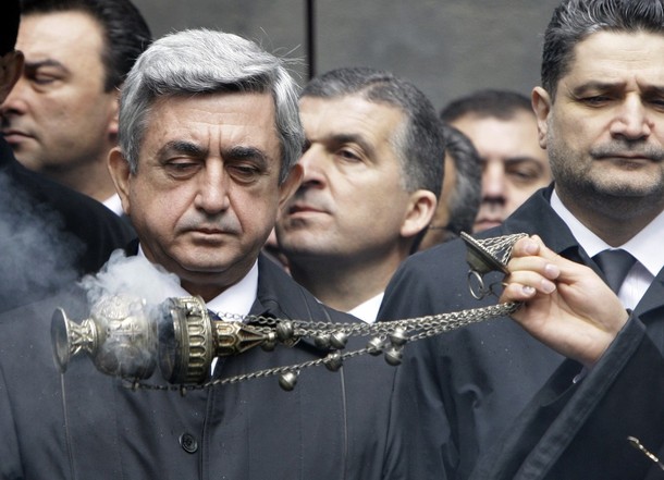 Armenia Halts Ratification of Turkey Peace Deal