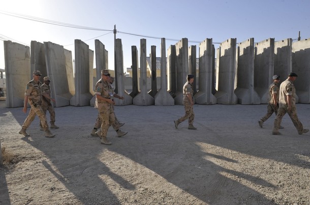New Compromise May Prevent Total Dutch Withdrawal from Afghanistan