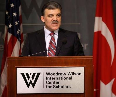 Wilson Center honors Turkish foreign minister with “Public Service Award”