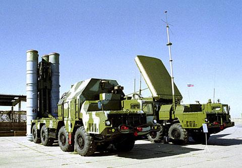 Russia bans sales of S-300 missiles to Iran