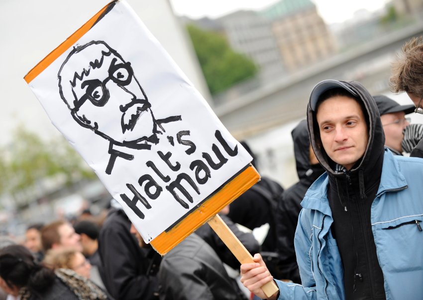 Merkel Stands Up Against Islamophobia