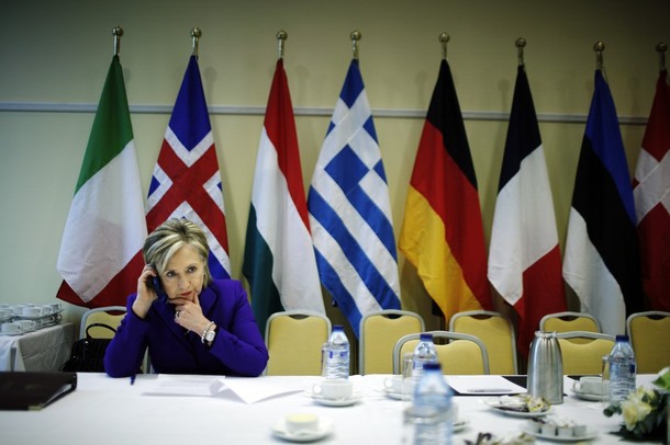 Juppe praises Clinton diplomacy: “Bravo, Hillary”