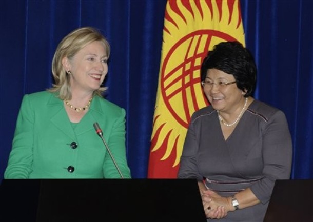 Clinton Moves to Ease Tensions on Kyrgyz Base