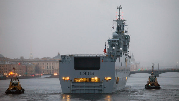 Russia concludes deal with France to build Mistral warships