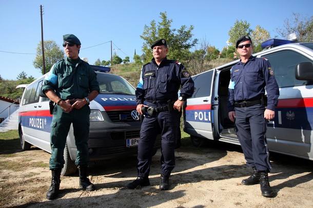 Polish border guards to patrol Greek-Turkish border