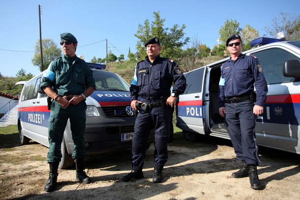 Polish border guards to patrol Greek-Turkish border