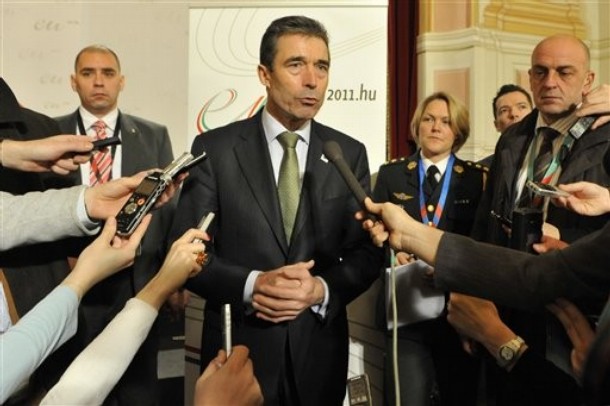 SecGen calls for emergency NATO meeting on Libya