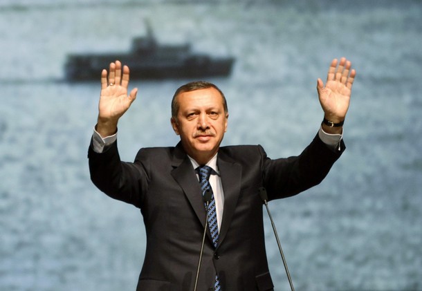 Turkey says Gaddafi must step down