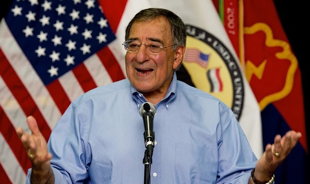 Panetta praises NATO’s role in Libya