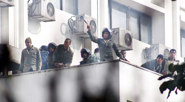 Military Cracks Down on “Occupy Cabinet” Protest