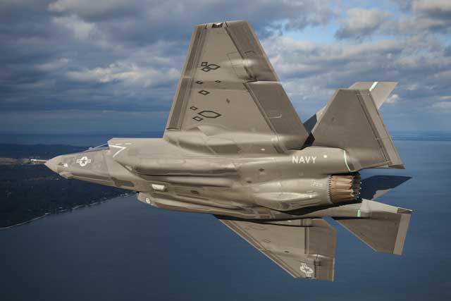 Lockheed claims tailhook fix will allow F-35s to land on aircraft carriers
