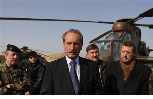France seeks “sustainable financial support” for Afghanistan from Chicago summit