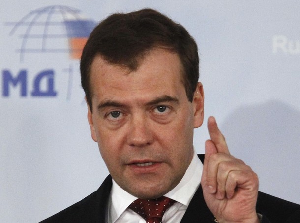 Medvedev: Time running out for missile shield talks