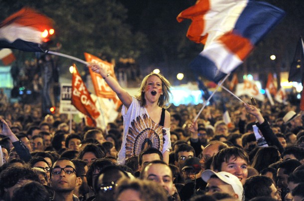 Obama invites Hollande to special meeting before G8 and NATO summits