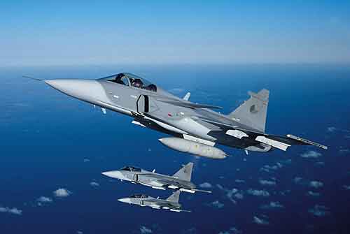 Czechs pressure Sweden on extending jet fighter lease