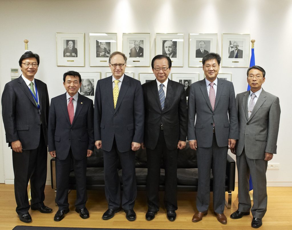 NATO Deputy Secretary General discusses security cooperation with South Korean lawmakers