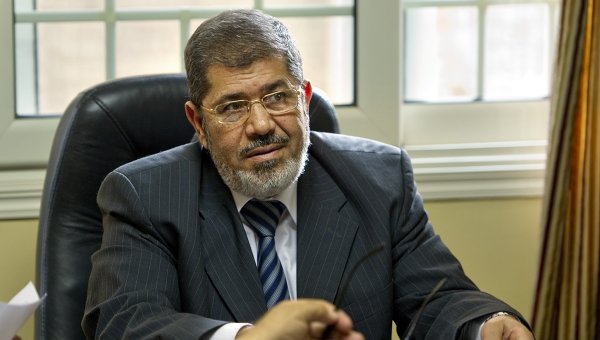 Morsi: from Backup Candidate to President with Absolute Power / مرسي من مرشح احتياطي لرئيس بصلاحيات مطلقة