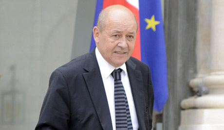 French Defense Minister Le Drian trying to relaunch European defense initiative