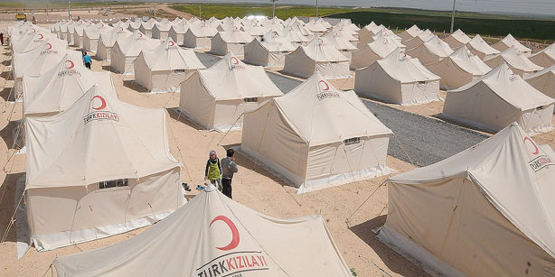 Number of Syrian refugees crosses Turkey’s red line for creating buffer zone in Syria