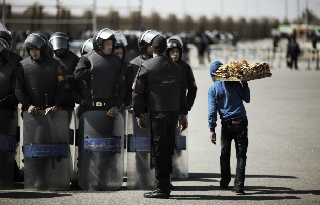 Morsi’s Dilemma: Political Ambitions Versus Economic Pragmatism