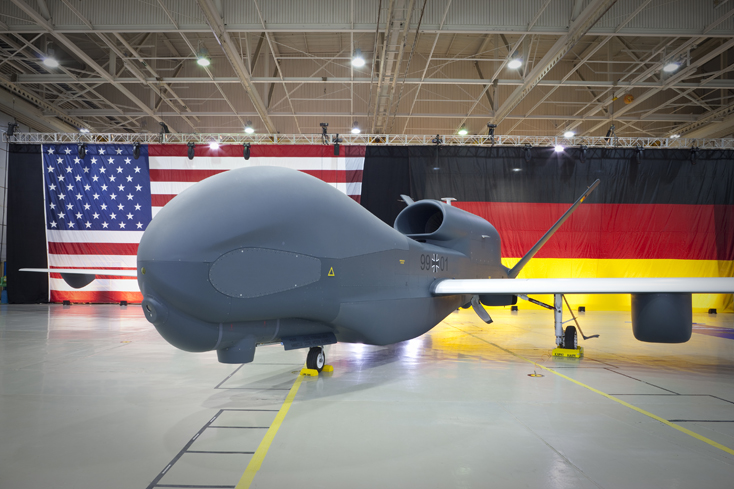 German Defense Minister Says Euro Hawk Termination Partly Due to US Export Constraints