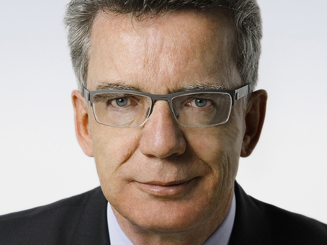 Report: German Defense Minister Favored to Head NATO