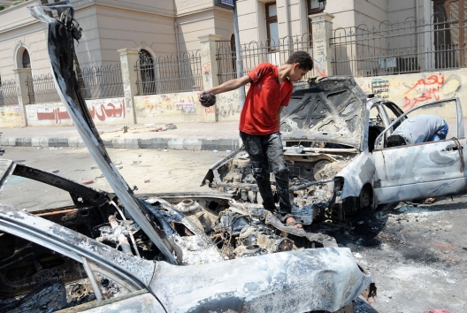 Top News: Cairo Calm After Overnight Clashes Leave Nine Dead, Eighty-six Injured