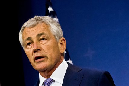 Hagel Warns Ukrainian Defense Minister Not to Use Military Forces Against Civilians