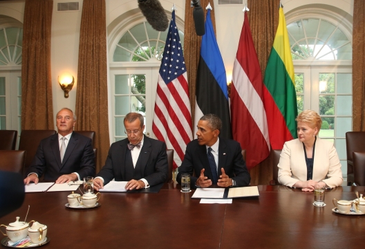 Obama Reaffirms US Commitment to Defend Baltic Allies