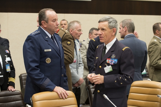 SACEUR: Several NATO Members Have Offered to Deploy Ground Troops in Eastern Allies