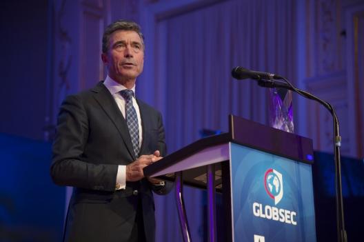 Secretary General Wants to Deepen NATO’s Ties with China