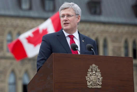Harper Sees ‘Long-Term Menace’ in Russia, Sending More Canadian Troops to Europe