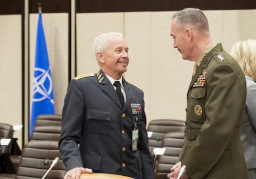 Swedish Chief of Defense Gen. Sverker Goranson and US Gen. Joseph Dunford at NATO HQ, May 14, 2013