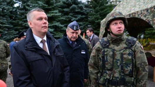Polish Defense Minister Concerned About ‘Unprecedented’ Level of Russian Military Activity This Week