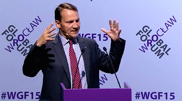 Poland’s Sikorski Urges Tougher NATO Stance Against Russia