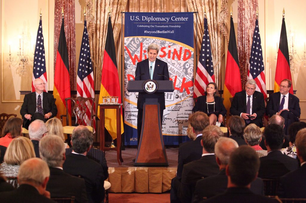 Berlin Wall to be Displayed at the State Department