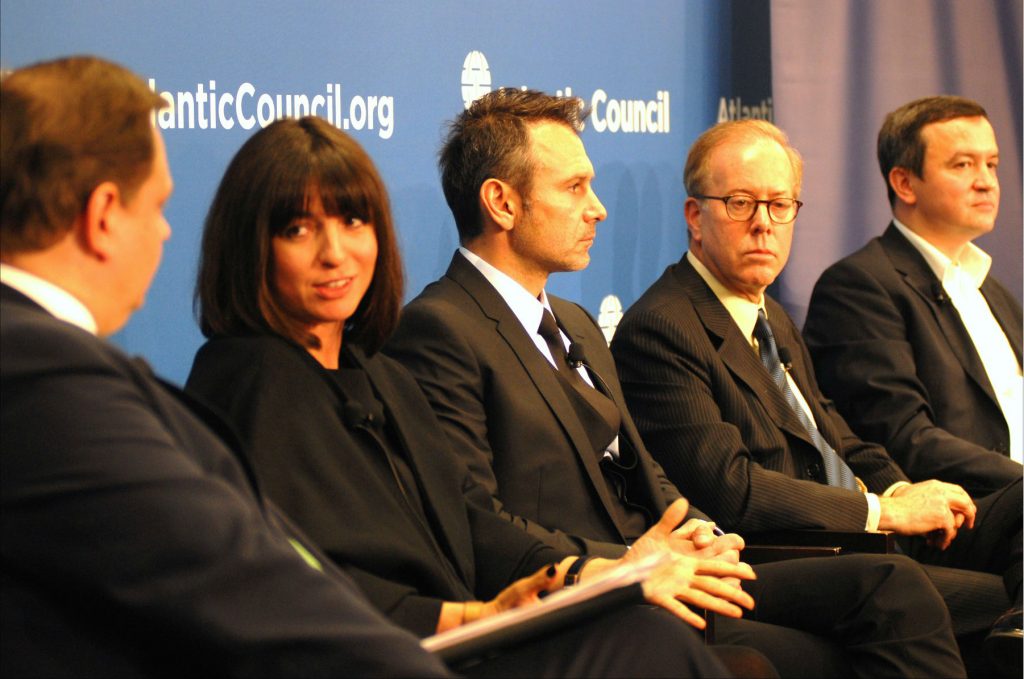 Expert Panel Identifies Ways to Defeat Corruption in Ukraine