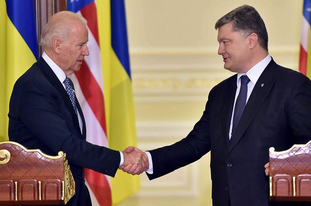 Biden to Ukraine: “The United States stands firmly with the people of Ukraine”