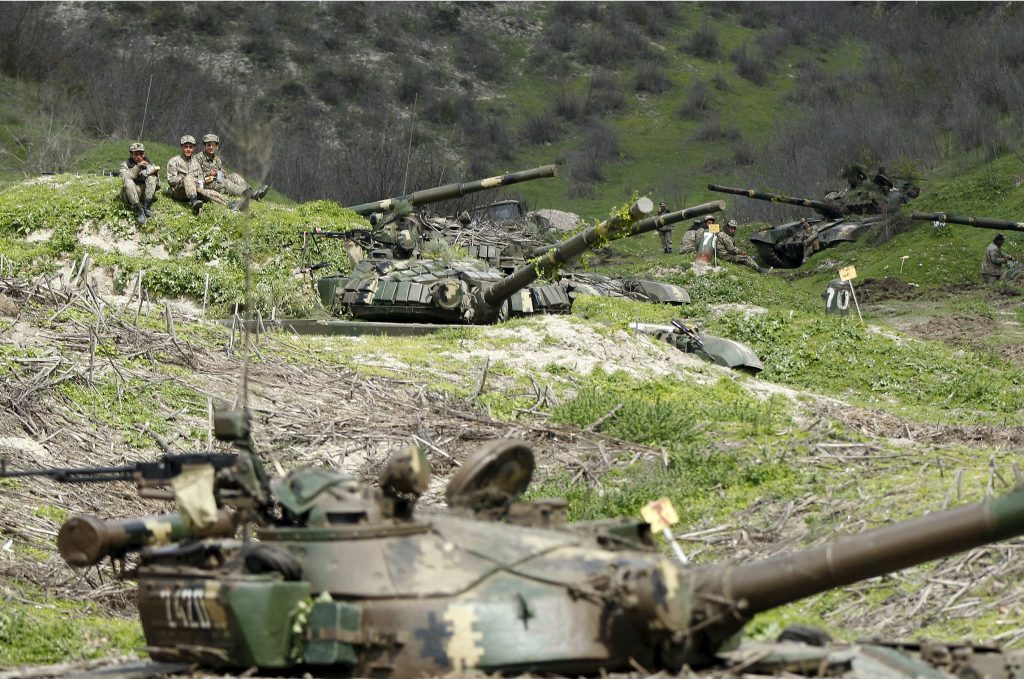 Obama Silent on Violence in Nagorno-Karabakh, While Putin Plans Shuttle Diplomacy