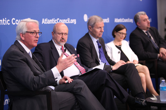 Diplomacy Seen Key to Defusing Tensions with Russia