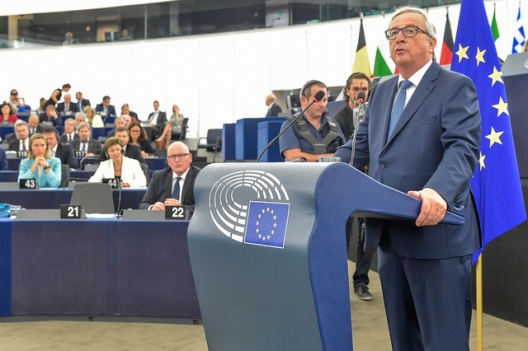 Juncker Calls For a Europe that Defends