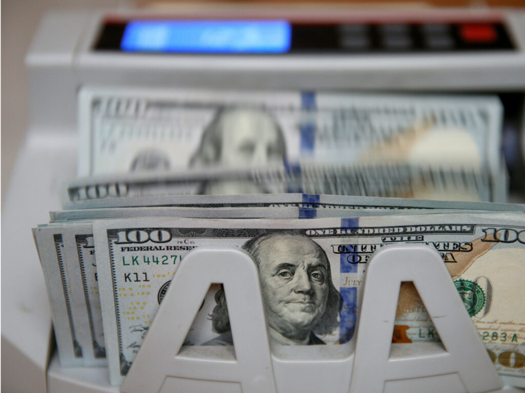 How Ukraine Can Use E-Declarations to Target the Most Corrupt