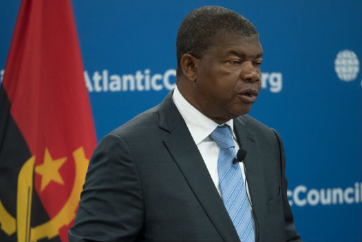 Roundtable with Angolan defense minister